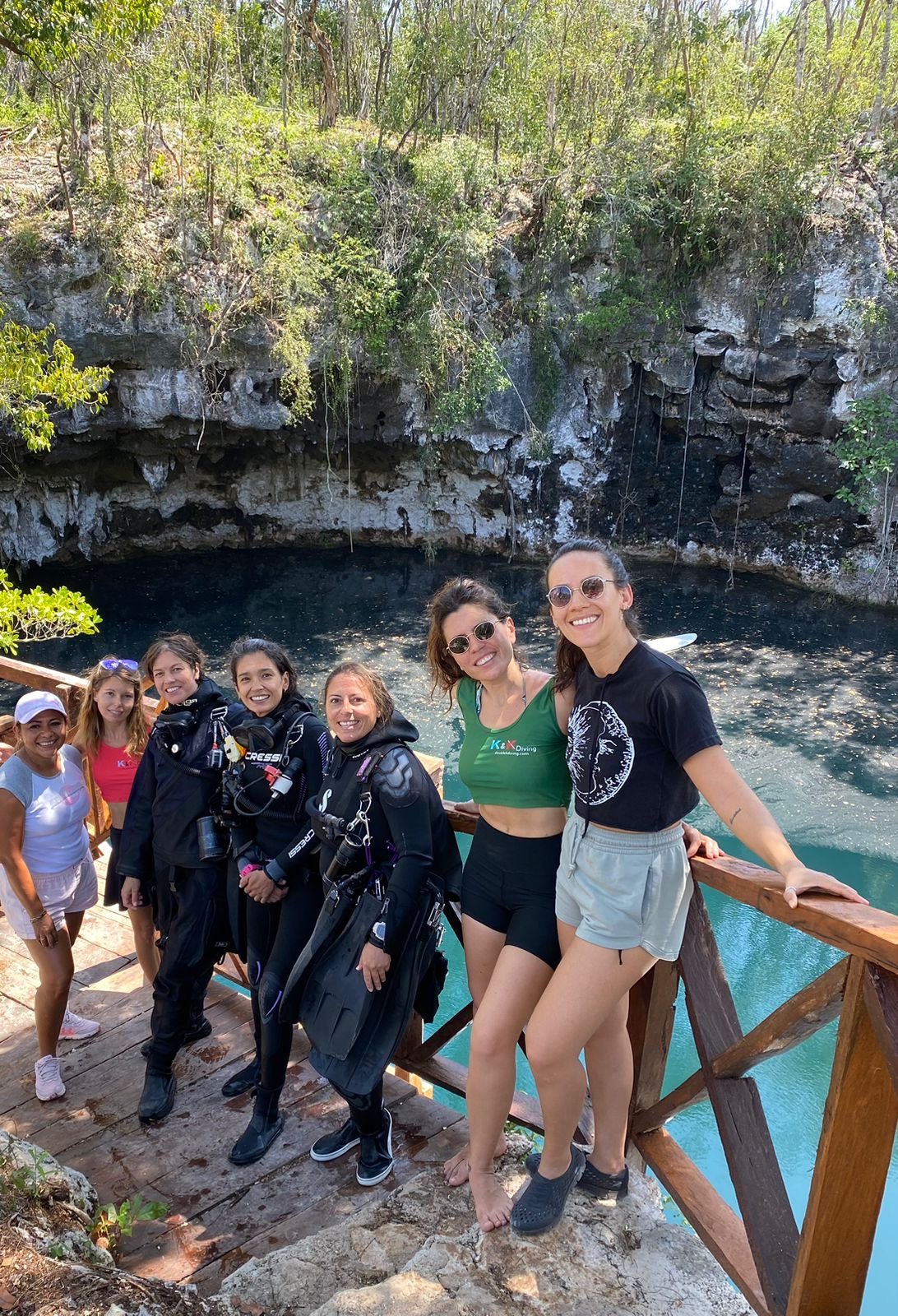 DIVE INTO THE JUNGLE WITH OUR E-BiKE TOUR A 300 FOOTER CENOTE